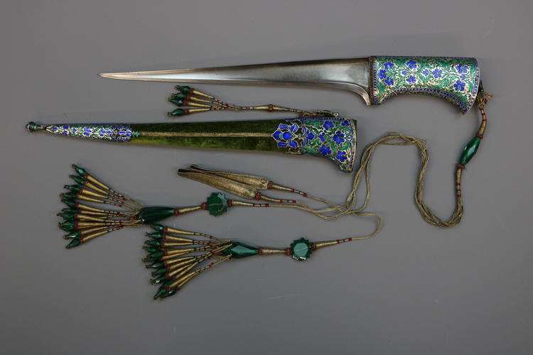 Dagger (pesh-kabz) and scabbard