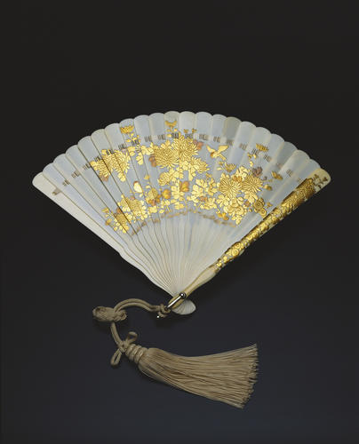Japanese ivory and lacquer fan