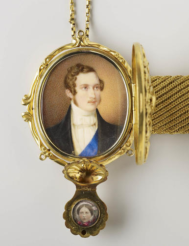 Bracelet with a miniature of Prince Albert and a photograph of Victoria, Princess Royal