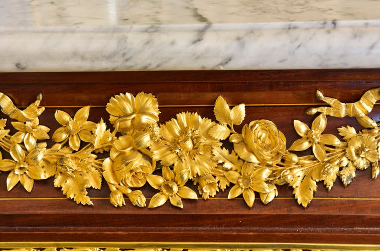 Cabinet Cabinet