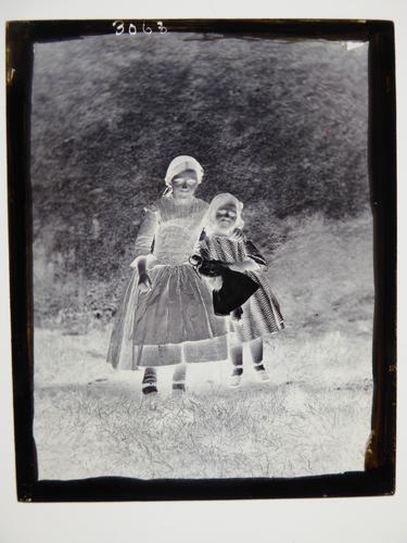 Victoria Alice and Mary Symons Victoria Alice and Mary Symons