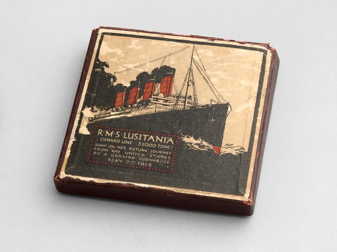 GREAT BRITAIN. British copy of a German medal commemorating the sinking of the Lusitania