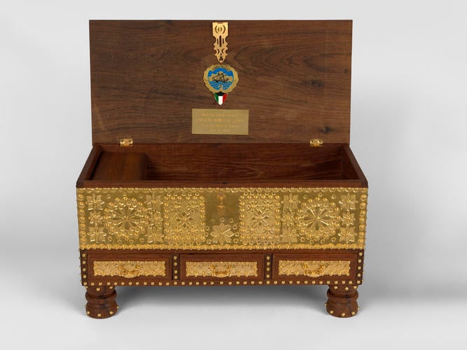 Small model of a dowry chest