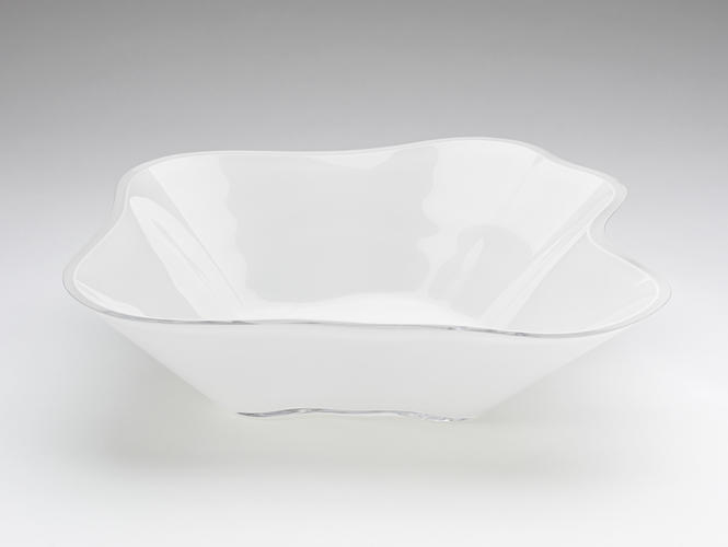 Glass dish