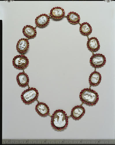 Necklace from a parure with cameos