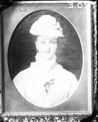 Glass plate negative of the portrait of the Countess Grosvenor Glass plate negative of the portrait of the Countess Grosvenor