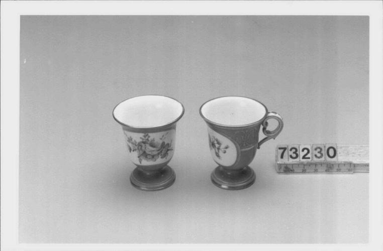 Tasse à glace (part of a dinner and dessert service) Tasse à glace (part of a dinner and dessert service)