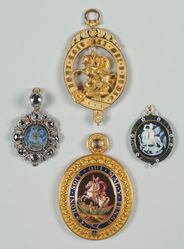 Order of the Garter (England). 	Sash Badge (Lesser George)