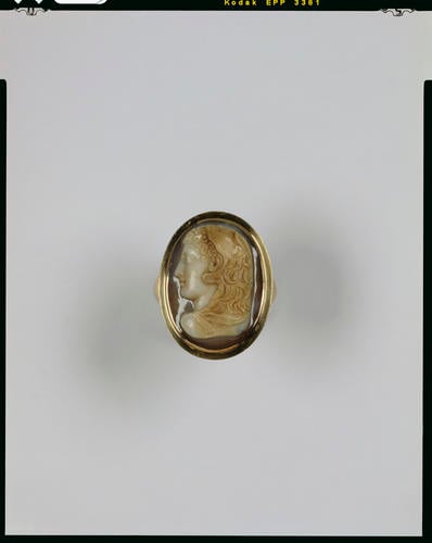 Ring with a cameo of Hercules