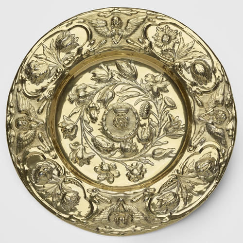 Master: Pair of altar dishes Master: Pair of altar dishes