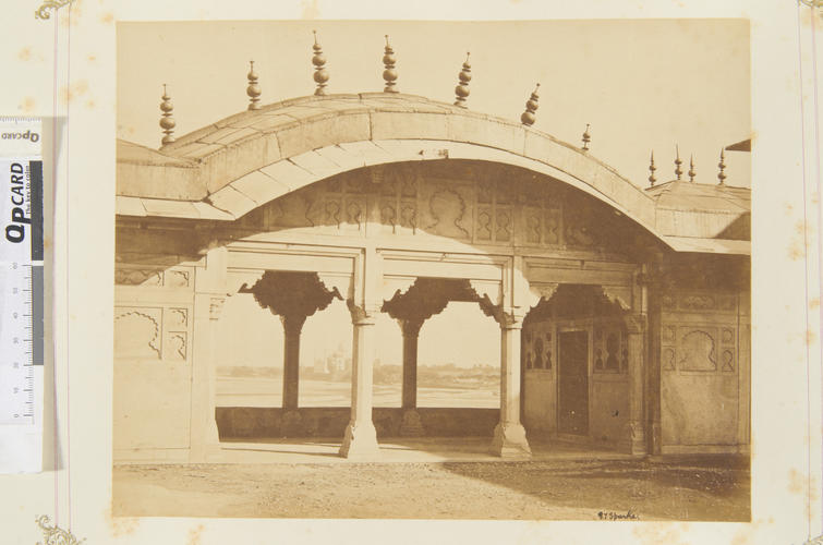 Gilt-Roofed Corridors of Khas Mahal, Agra Gilt-Roofed Corridors of Khas Mahal, Agra