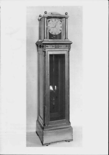 Floor standing clock