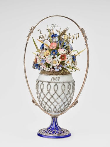 Basket of flowers egg