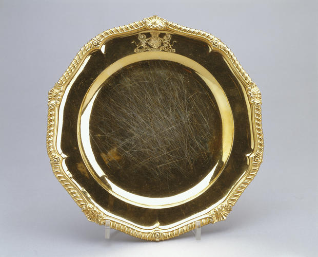 Dinner plate