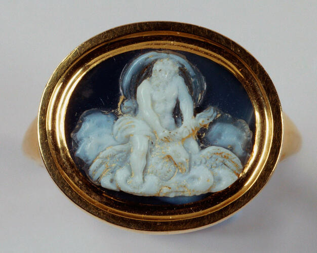 Ring with a cameo of Jupiter
