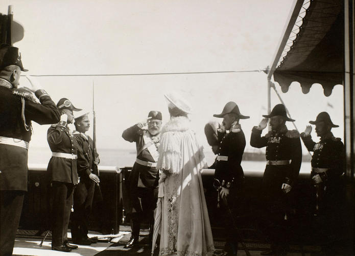 King Edward VII greeting Alexandra Feodorovna, Empress of Russia in the Bay of Reval, 1908 King Edward VII greeting Alexandra Feodorovna, Empress of Russia in the Bay of Reval, 1908