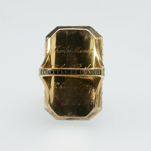Mourning ring