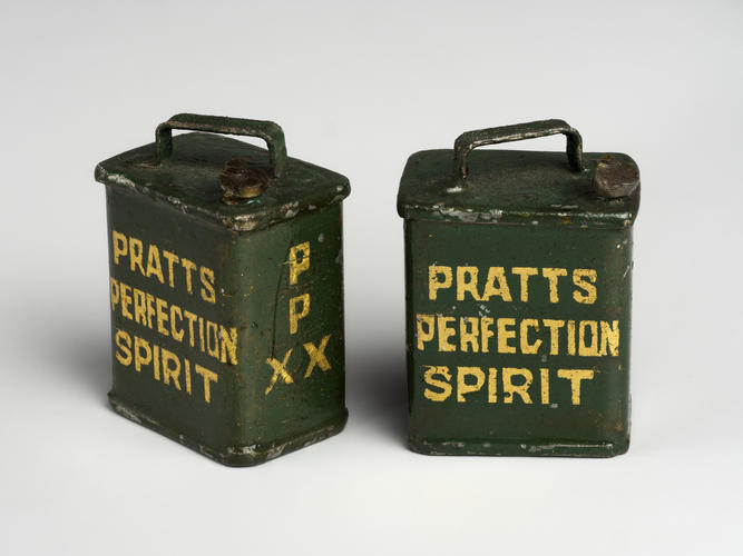Set of oil cans Set of oil cans