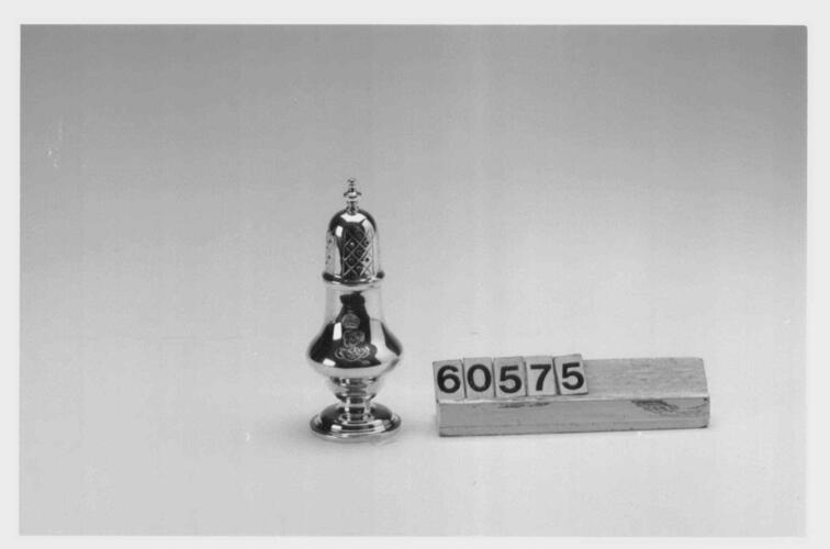 Set of pepper pots