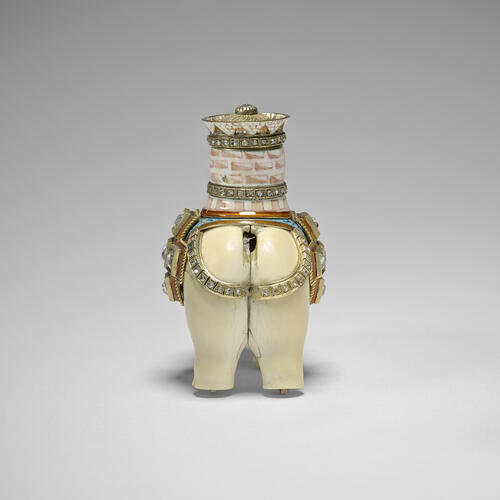 Elephant automaton
