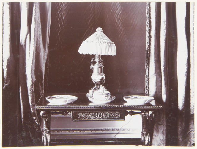 China in the Queen's Sitting Room, no. 214