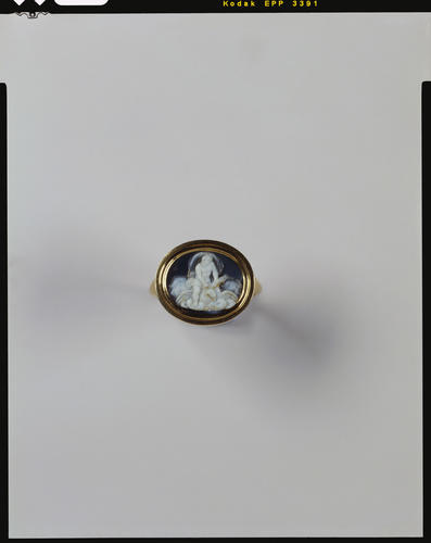 Ring with a cameo of Jupiter