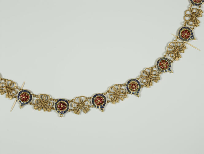 Master: Order of the Garter: Collar with Great George
Item: Order of the Garter: Great George with Collar Badge