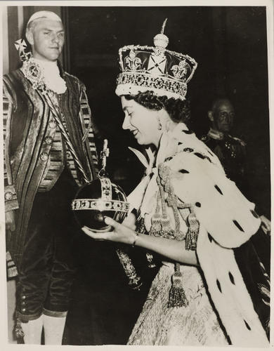 HM Queen Elizabeth II Crowned