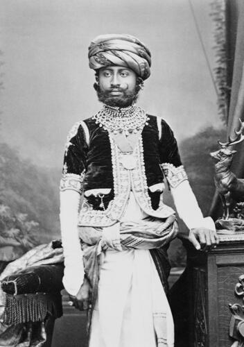 Sir Waghji Ravaji (1858-1922), The Thakor of Morvee