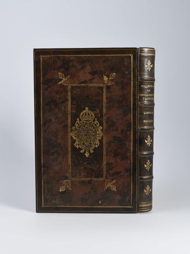 A Collection of declarations, treaties and other principal passages concerning the differences betwixt King Charles I and his two houses of Parliament