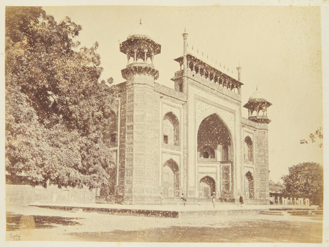 Entrance Gateway of Taj Garden, Agra Entrance Gateway of Taj Garden, Agra