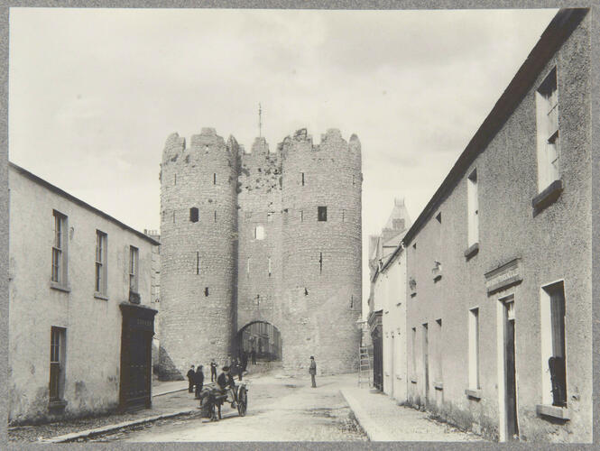 Saint Lawrence's Gate, Drogheda Saint Lawrence's Gate, Drogheda