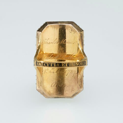Mourning ring