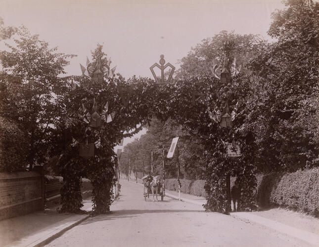 Triumphal Arch at Ryde, Isle of Wight, 1898
