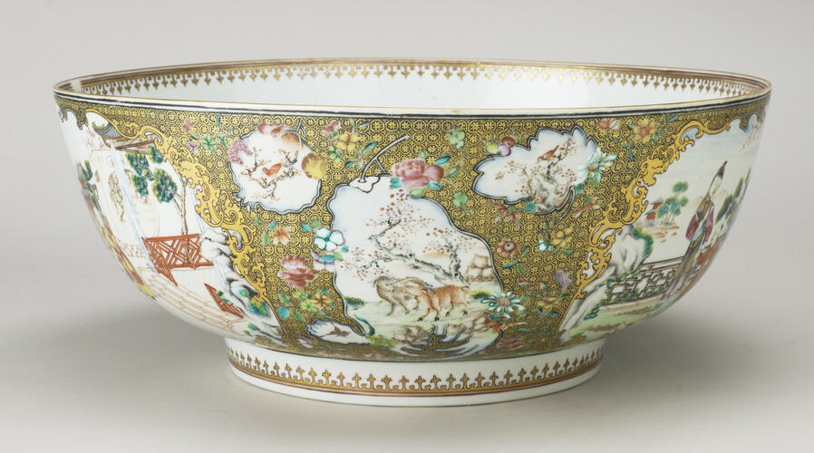 Punch bowl