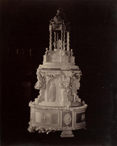 Victoria, the Princess Royal's wedding cake