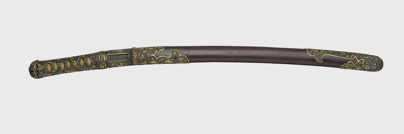 Short sword (koshigatana) and scabbard