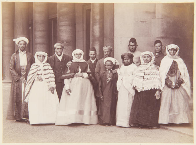 Malay Pilgrims from Cape Town on their way to Mecca, March 1890. [Album: Photographic Portraits vol. 6/64 1888-1893]