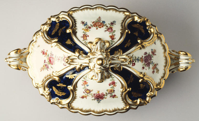 Master: Large and small tureens with covers (from the Mecklenburg Service)
Item: The Mecklenburg Service