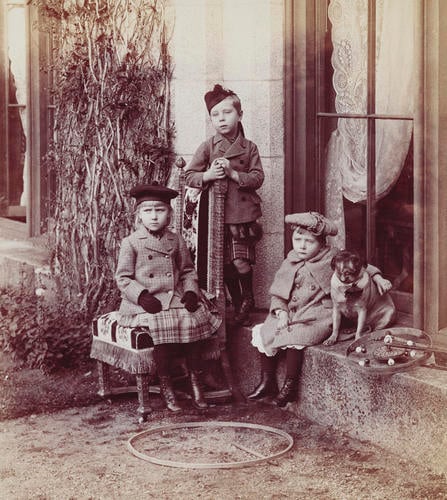 The three eldest children of Princess Beatrice and Prince Henry of Battenberg