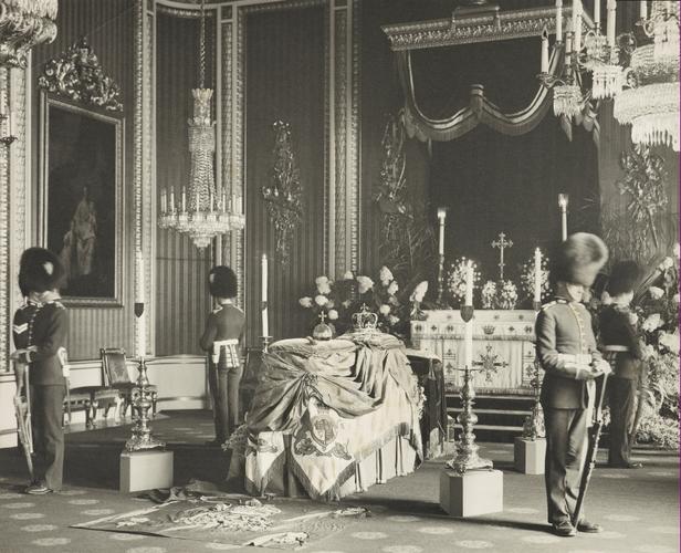 King Edward VII Lying in State, Buckingham Palace
