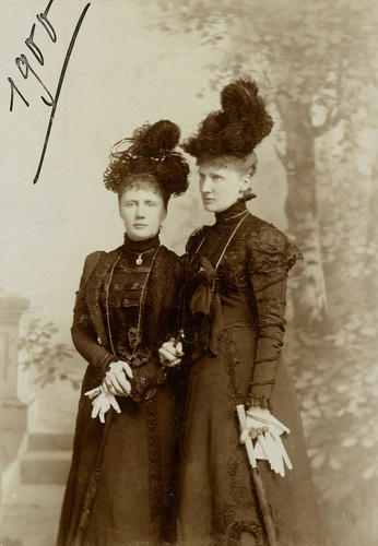 Grand Duchess Elisabeth Mavrikievna and Princess Marie Anne of Saxe-Altenburg