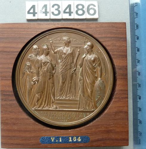 Medal commemorating the recovery of the Prince of Wales from Typhoid Medal commemorating the recovery of the Prince of Wales from Typhoid