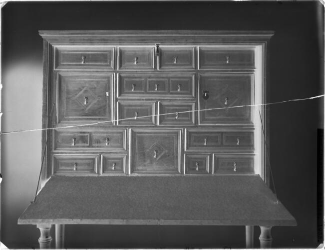 Glass Plate Negative of a cabinet RCIN 31189 Glass Plate Negative of a cabinet RCIN 31189