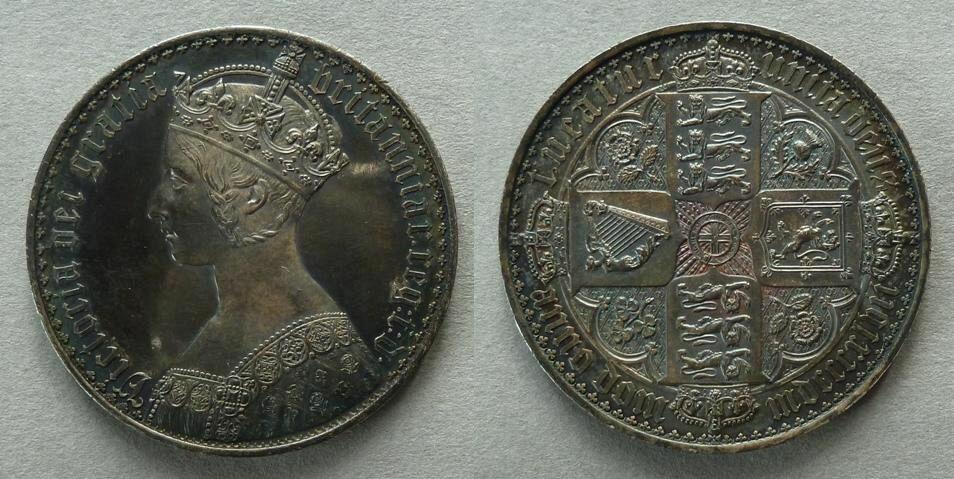 Victoria 'Gothic' Crown