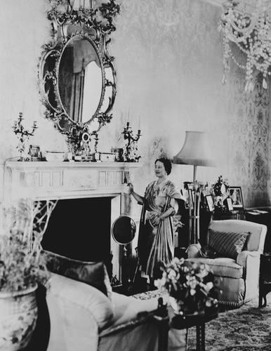 Queen Elizabeth The Queen Mother (1900-2002) Queen Elizabeth The Queen Mother (1900-2002)