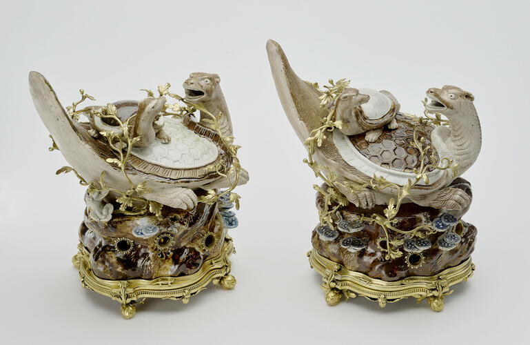 Master: Pair of pastille burners in the form of tortoises Master: Pair of pastille burners in the form of tortoises