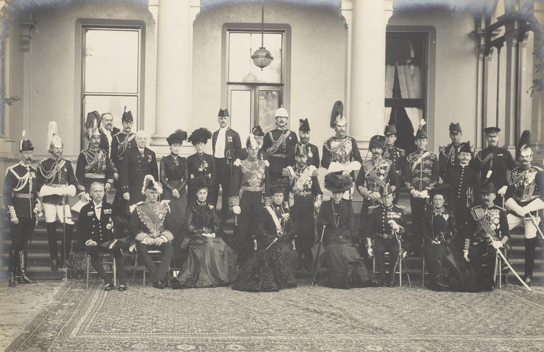 Group photograph taken outside Government House, Melbourne, 9 May 1901