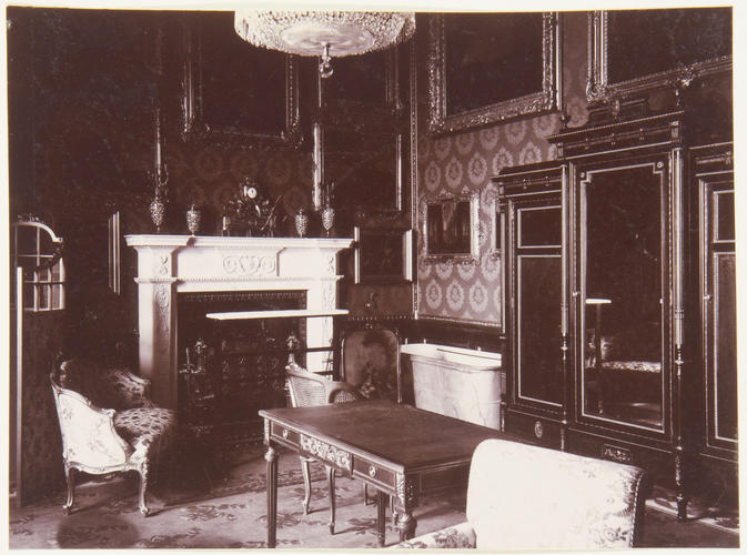 King's Closet, 1903 King's Closet, 1903