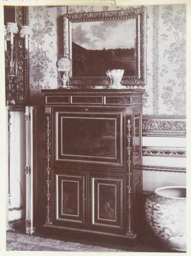 China in the Queen's Sitting Room, no. 214 China in the Queen's Sitting Room, no. 214